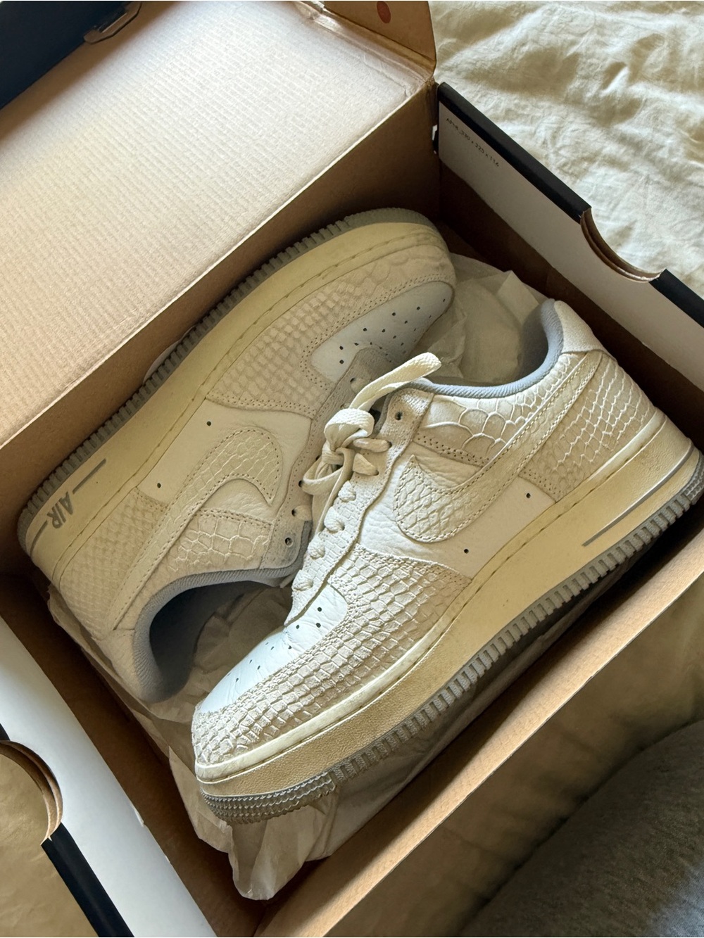Nike Men’s Cream Croc-Textured Air Force 1 Low Sneakers